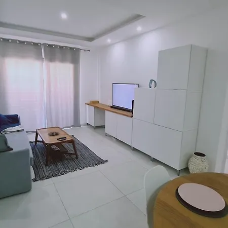 Kallucci's Maison De La * לרנקה