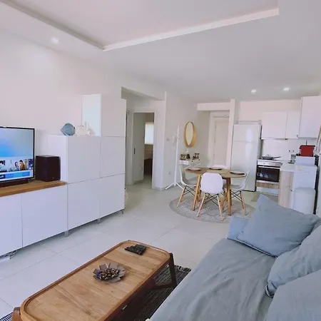 Kallucci's Maison De La Apartman Lárnaka