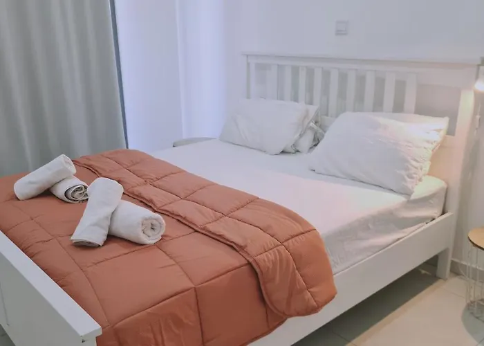 Kallucci's Maison De La * ラルナカ