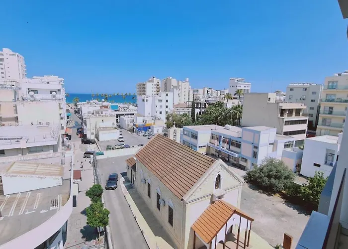 Kallucci's Maison De La *