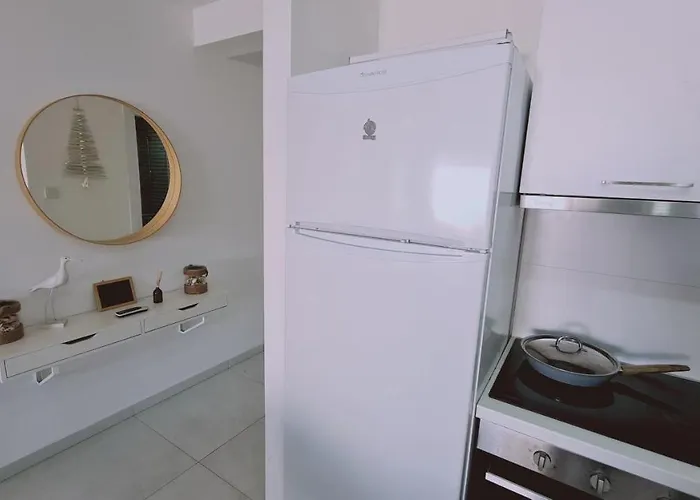 アパート Kallucci's Maison De La ラルナカ